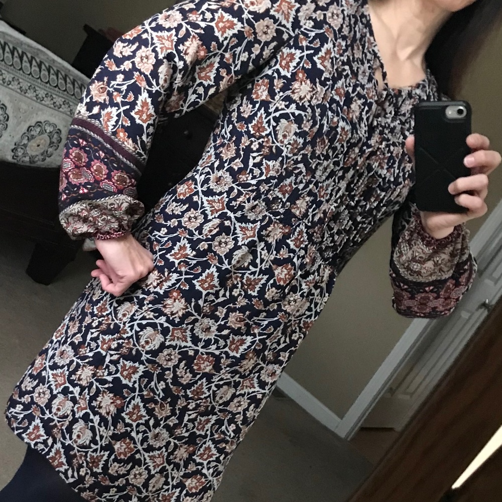 Long Sleeve Box Style Dress Lined Puffy Sleeves - Picture 1 of 16